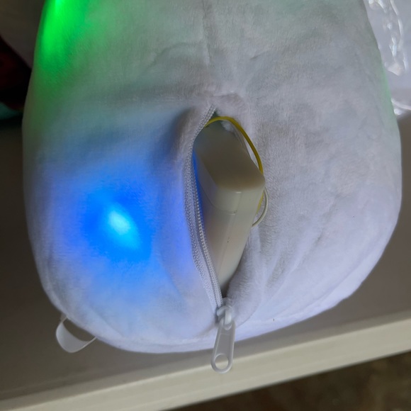 LED light up Color changing Rainbow UNICORN - Picture 7 of 7